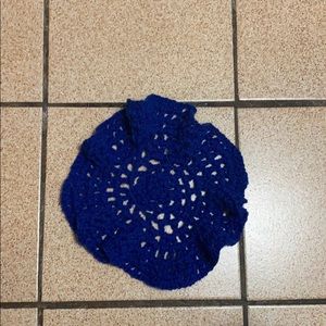 Hand knitted hot plate holder